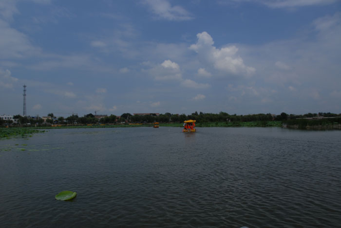 ˮ��һɫ���̲�ʎ����С���x��߅Խ��Խ�h(yu��n)��